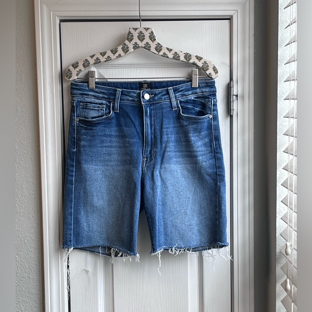 Just Black Women’s Denim High Rise Bermuda Cutoff 18” Shorts Size Large